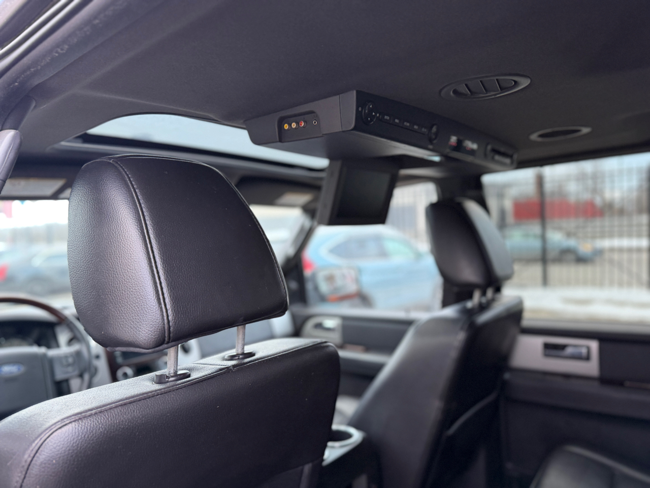 Ford Expedition EL Limited 4WD 2010