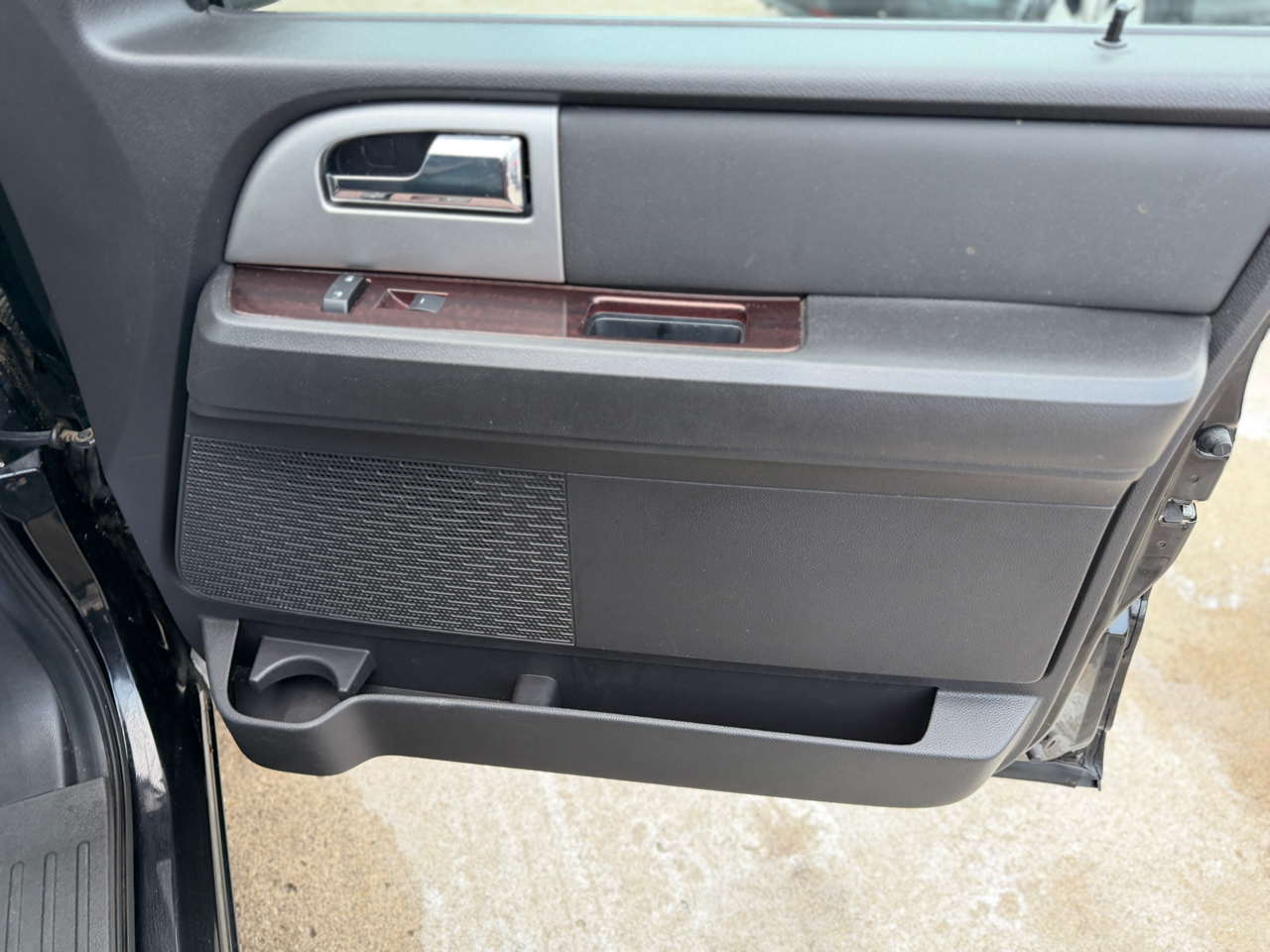 Ford Expedition EL Limited 4WD 2010