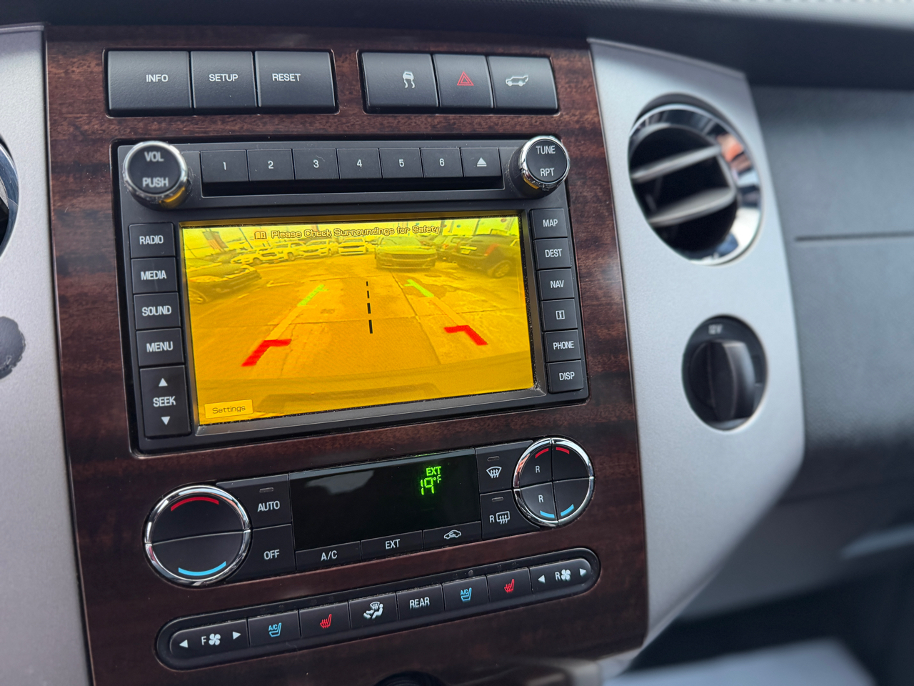 Ford Expedition EL Limited 4WD 2010