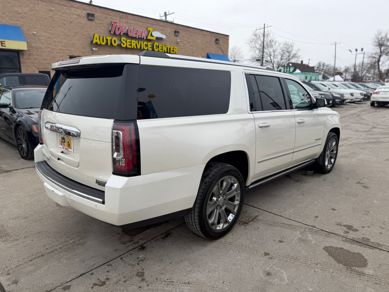 GMC Yukon Denali XL 4WD 2015