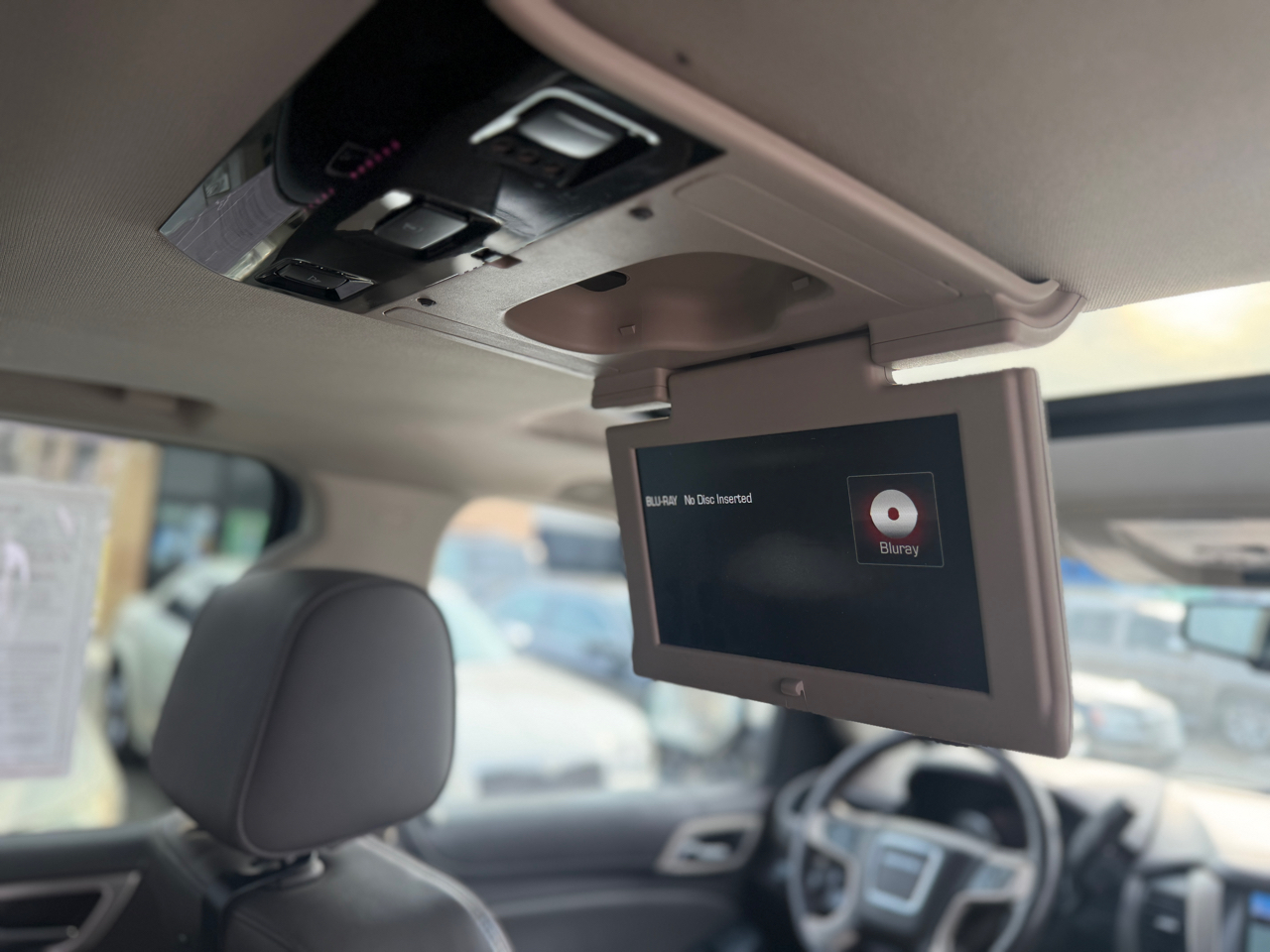 GMC Yukon Denali XL 4WD 2015