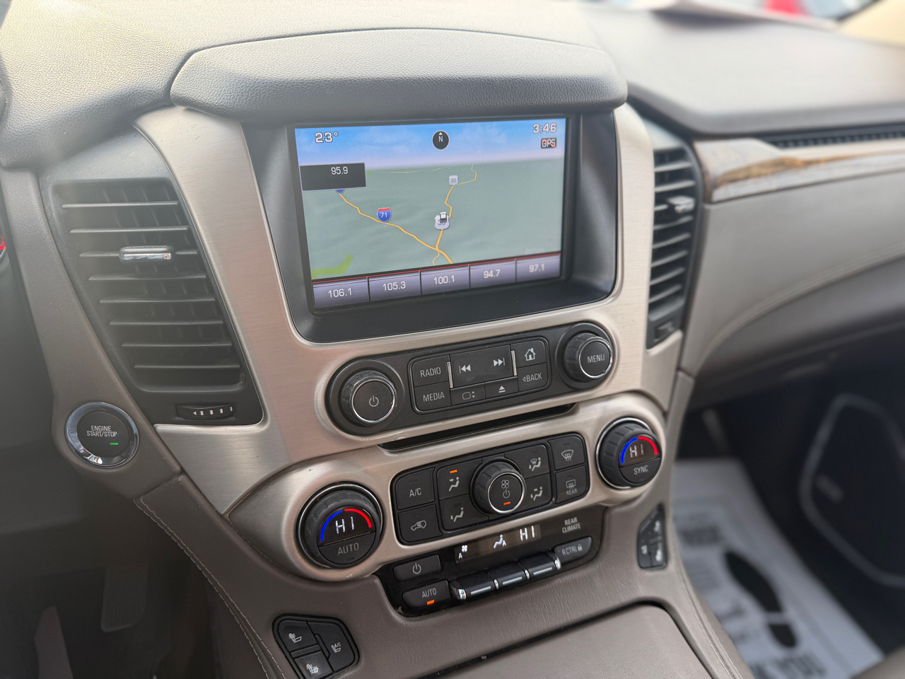 GMC Yukon Denali XL 4WD 2015