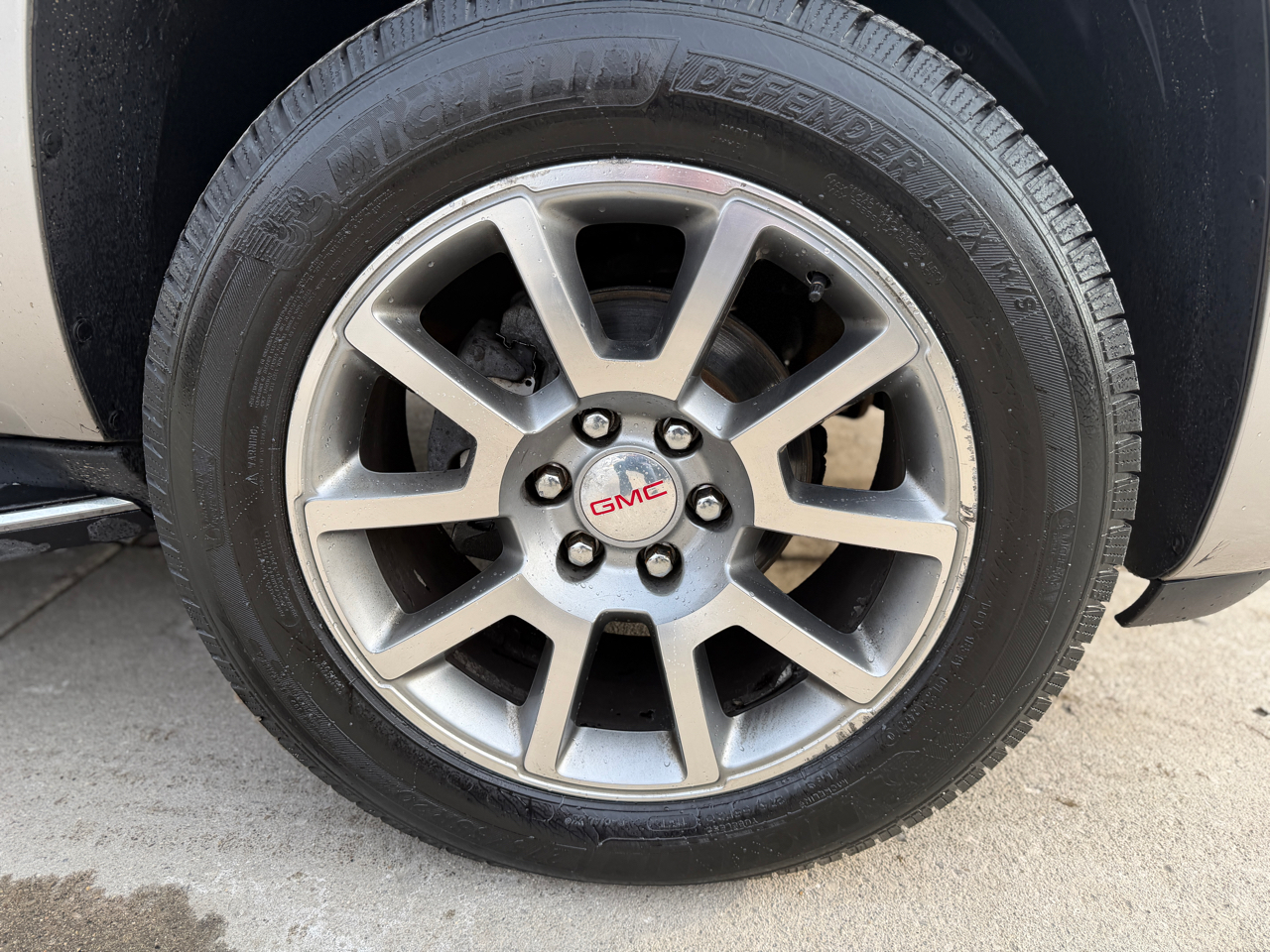 GMC Yukon Denali 4WD 2009