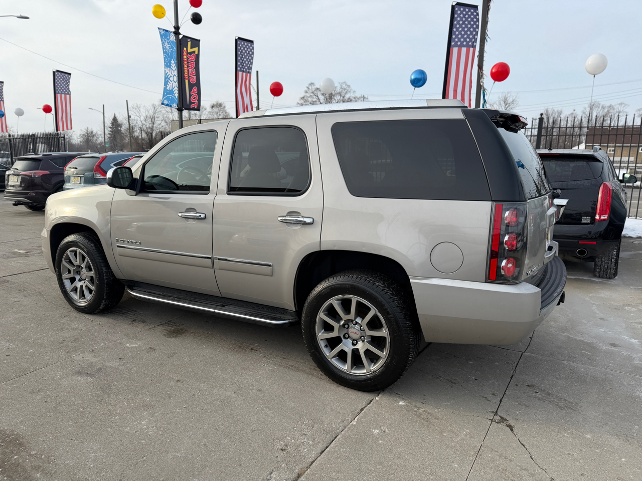 GMC Yukon Denali 4WD 2009