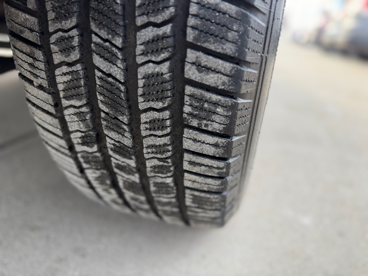 GMC Yukon Denali 4WD 2009