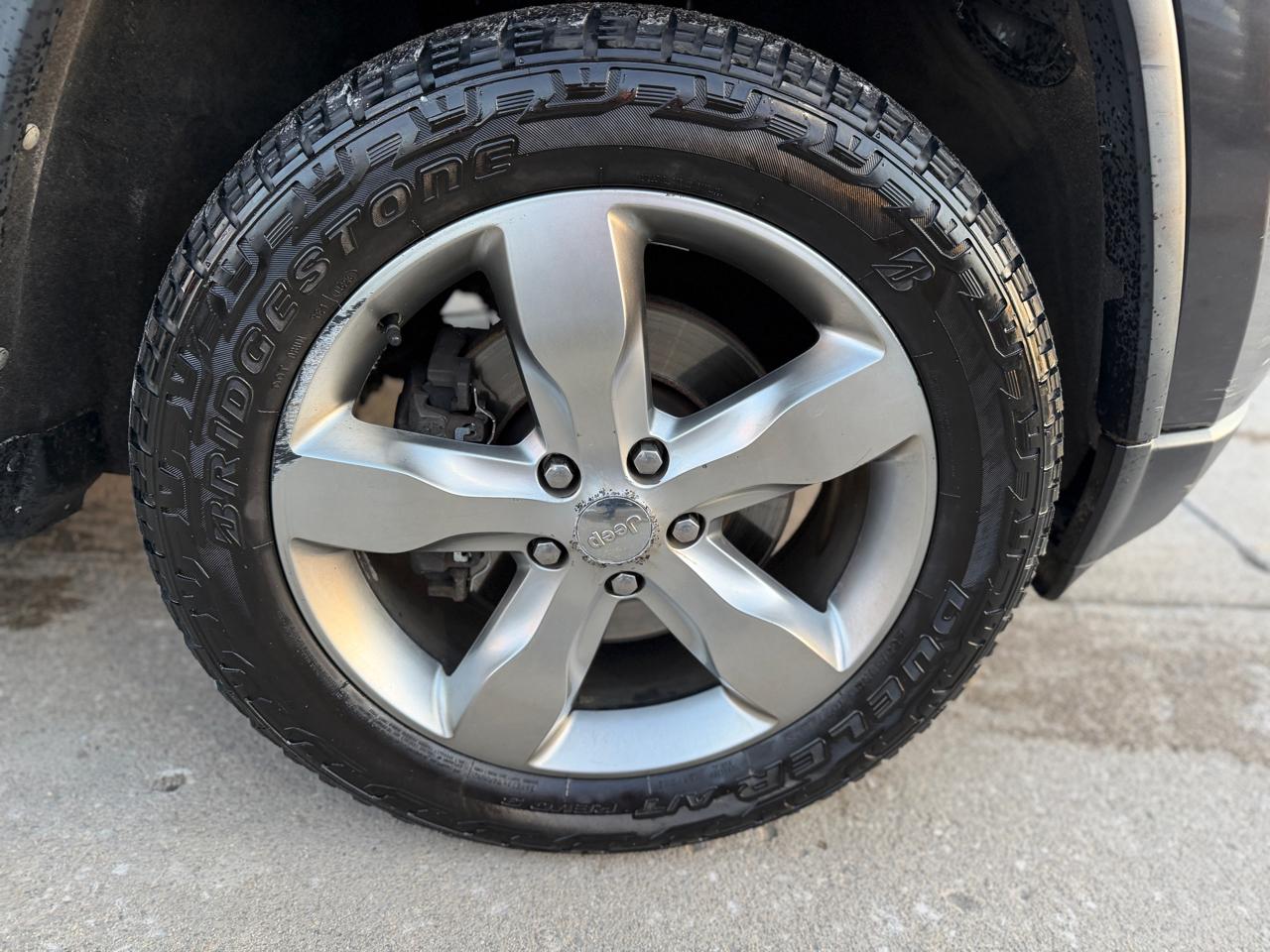 Jeep Grand Cherokee Overland 4WD 2011