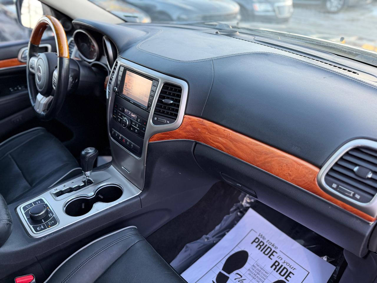 Jeep Grand Cherokee Overland 4WD 2011