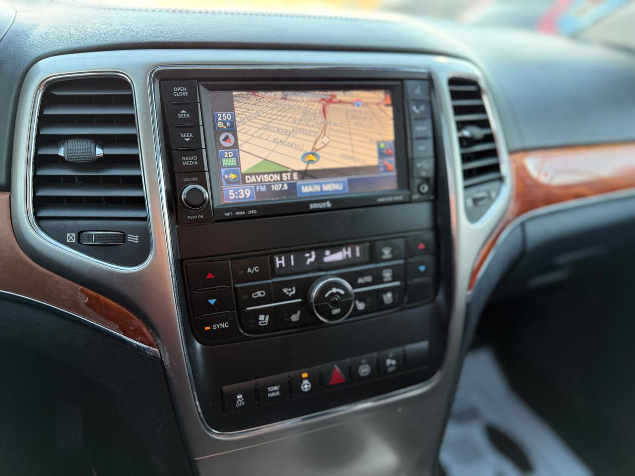 Jeep Grand Cherokee Overland 4WD 2011