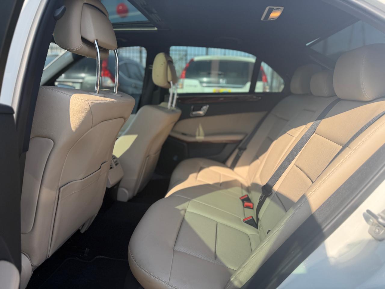 Mercedes-Benz E-Class E350 Sedan 2010