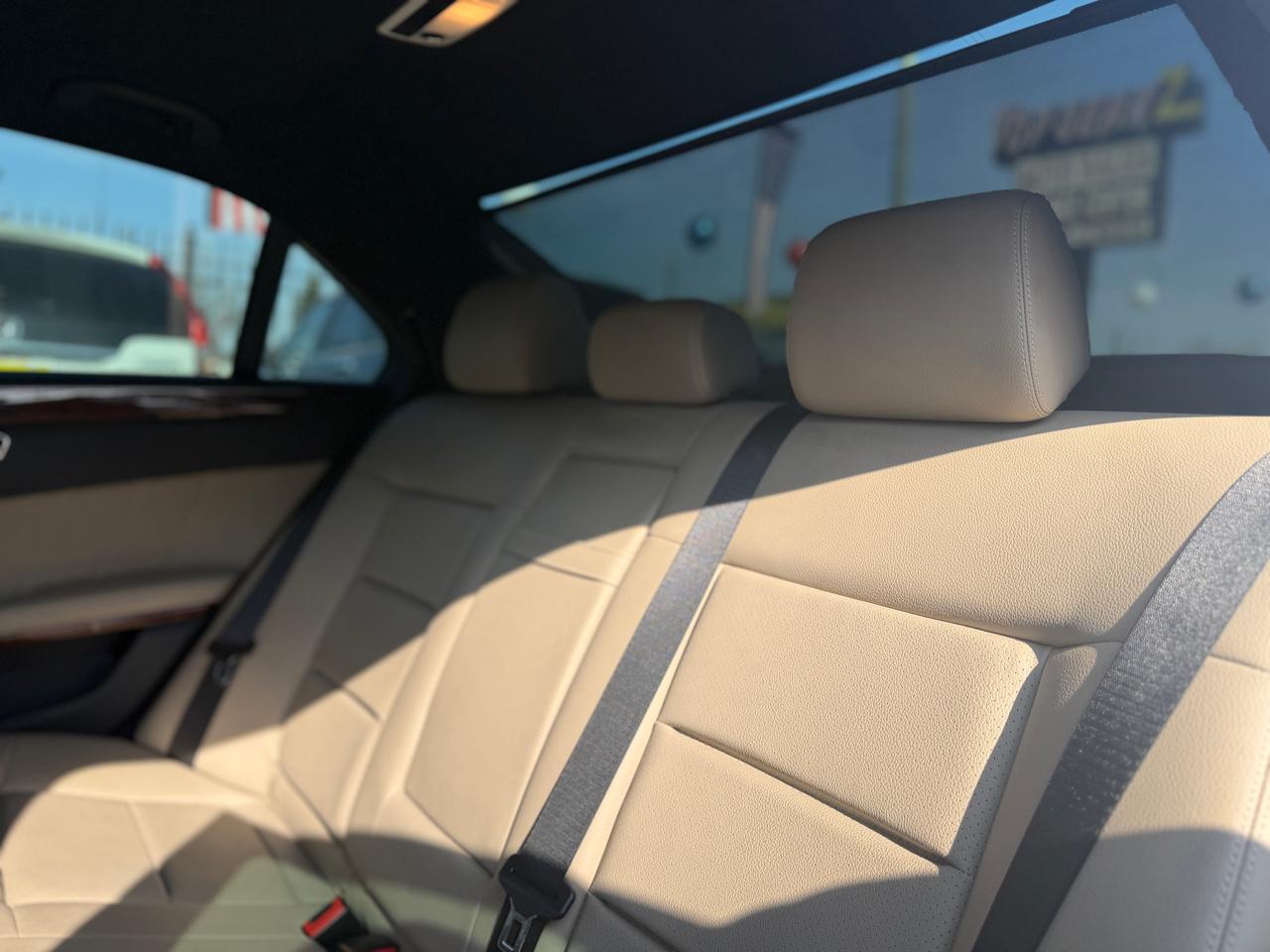 Mercedes-Benz E-Class E350 Sedan 2010