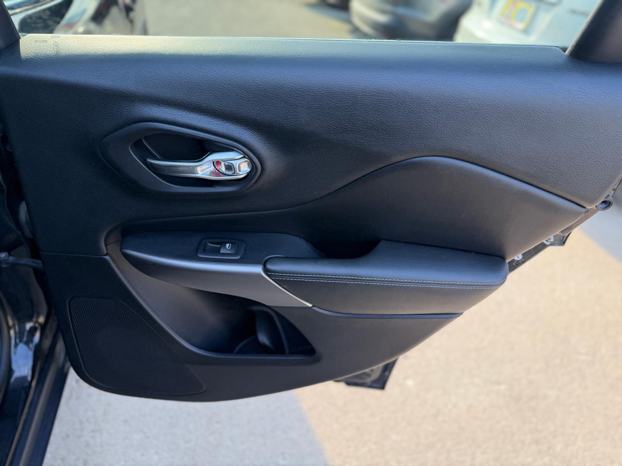 Jeep Cherokee Latitude 4WD 2019