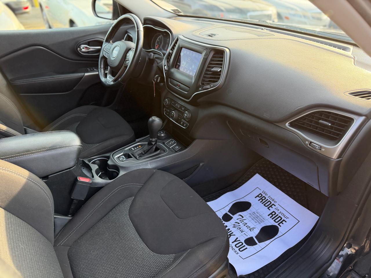 Jeep Cherokee Latitude 4WD 2019