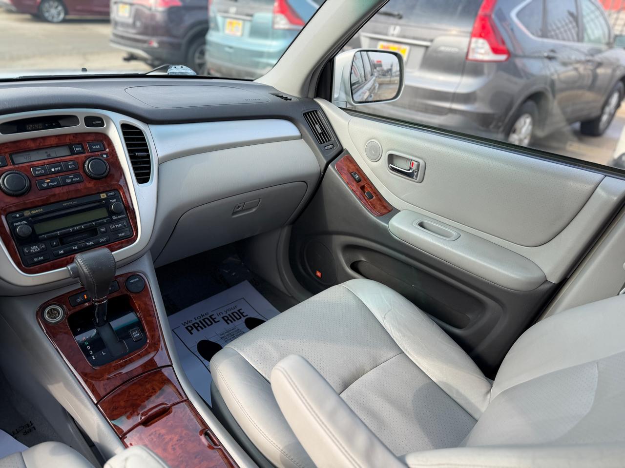 Toyota Highlander Limited V6 4WD 2005