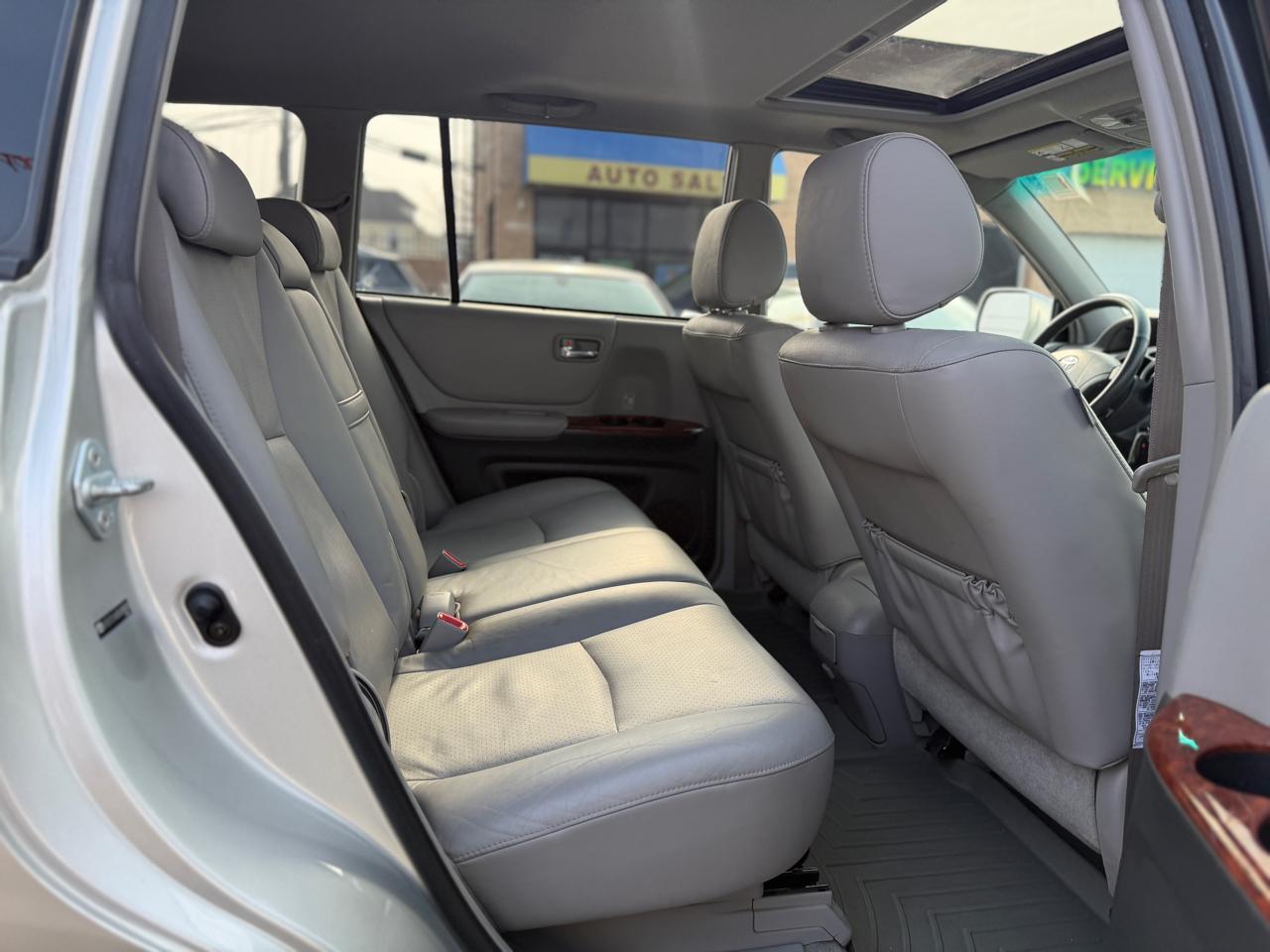 Toyota Highlander Limited V6 4WD 2005