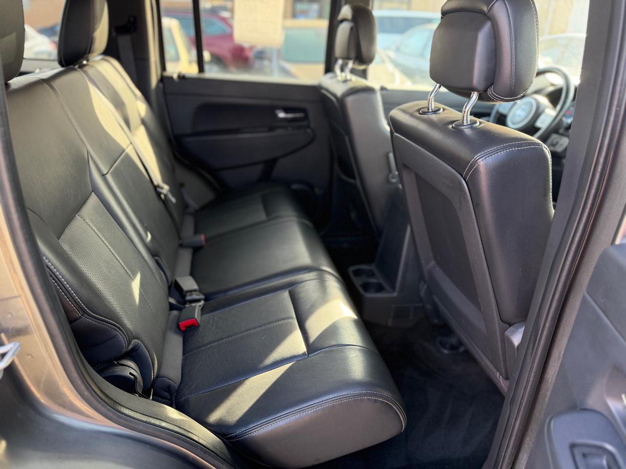 Jeep Liberty Sport 4WD 2012