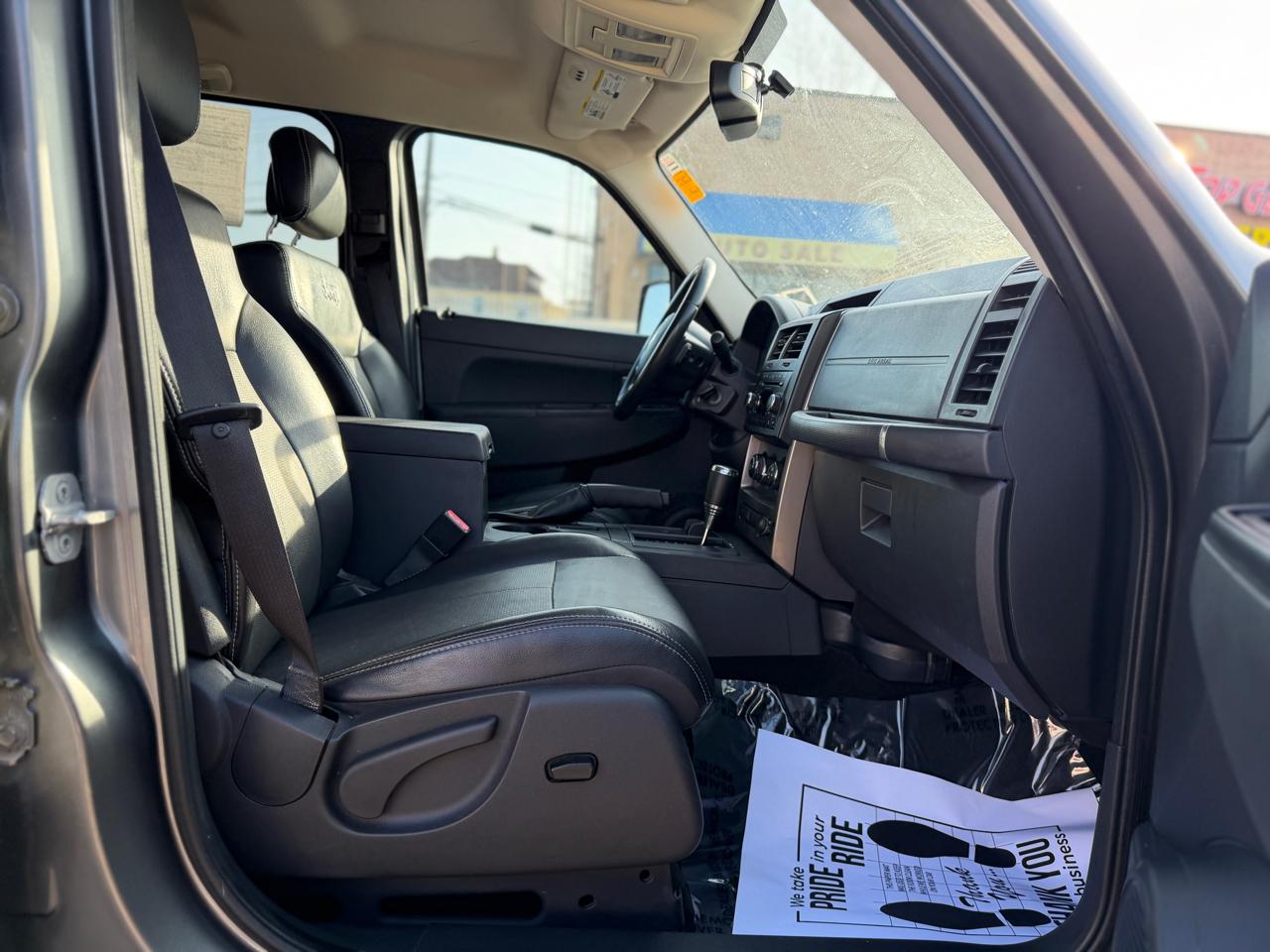 Jeep Liberty Sport 4WD 2012