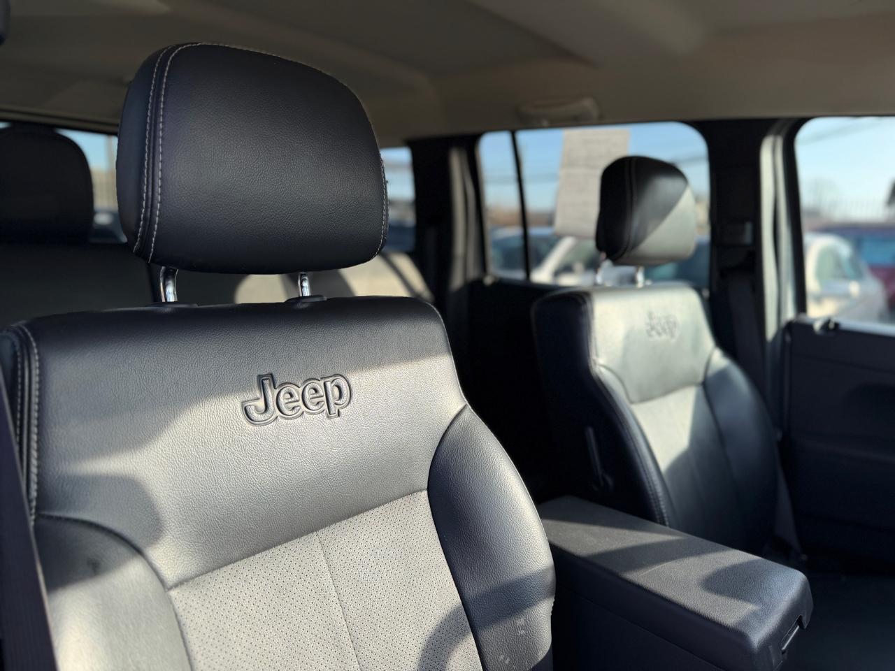 Jeep Liberty Sport 4WD 2012