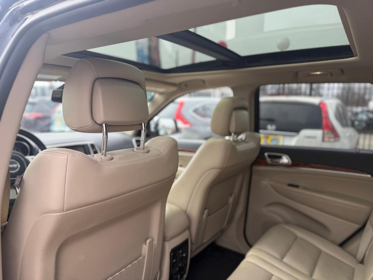 Jeep Grand Cherokee Limited 4WD 2011