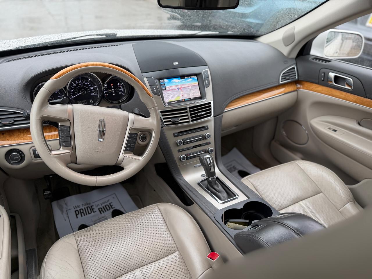 Lincoln MKT 3.5L with EcoBoost AWD 2012