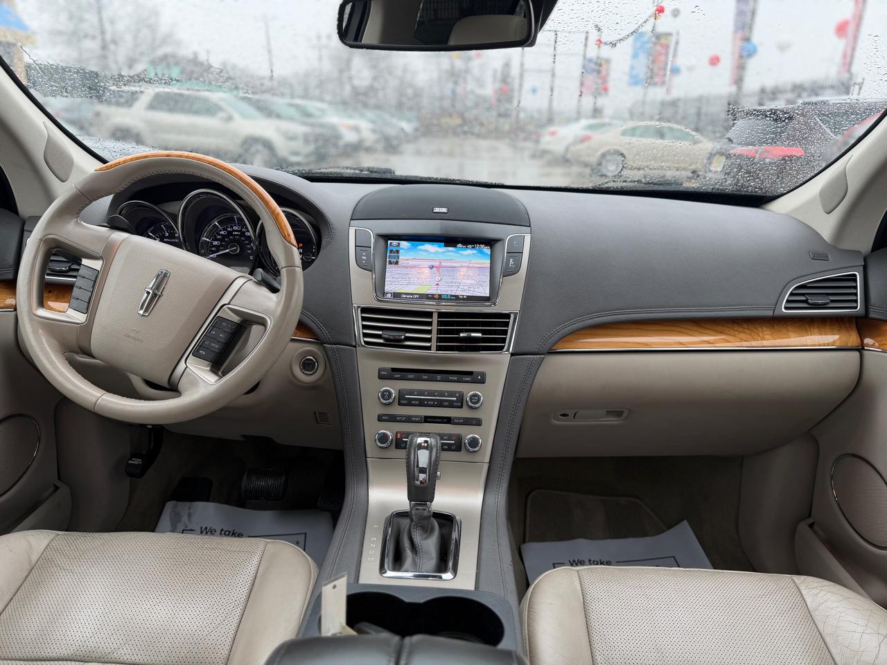 Lincoln MKT 3.5L with EcoBoost AWD 2012