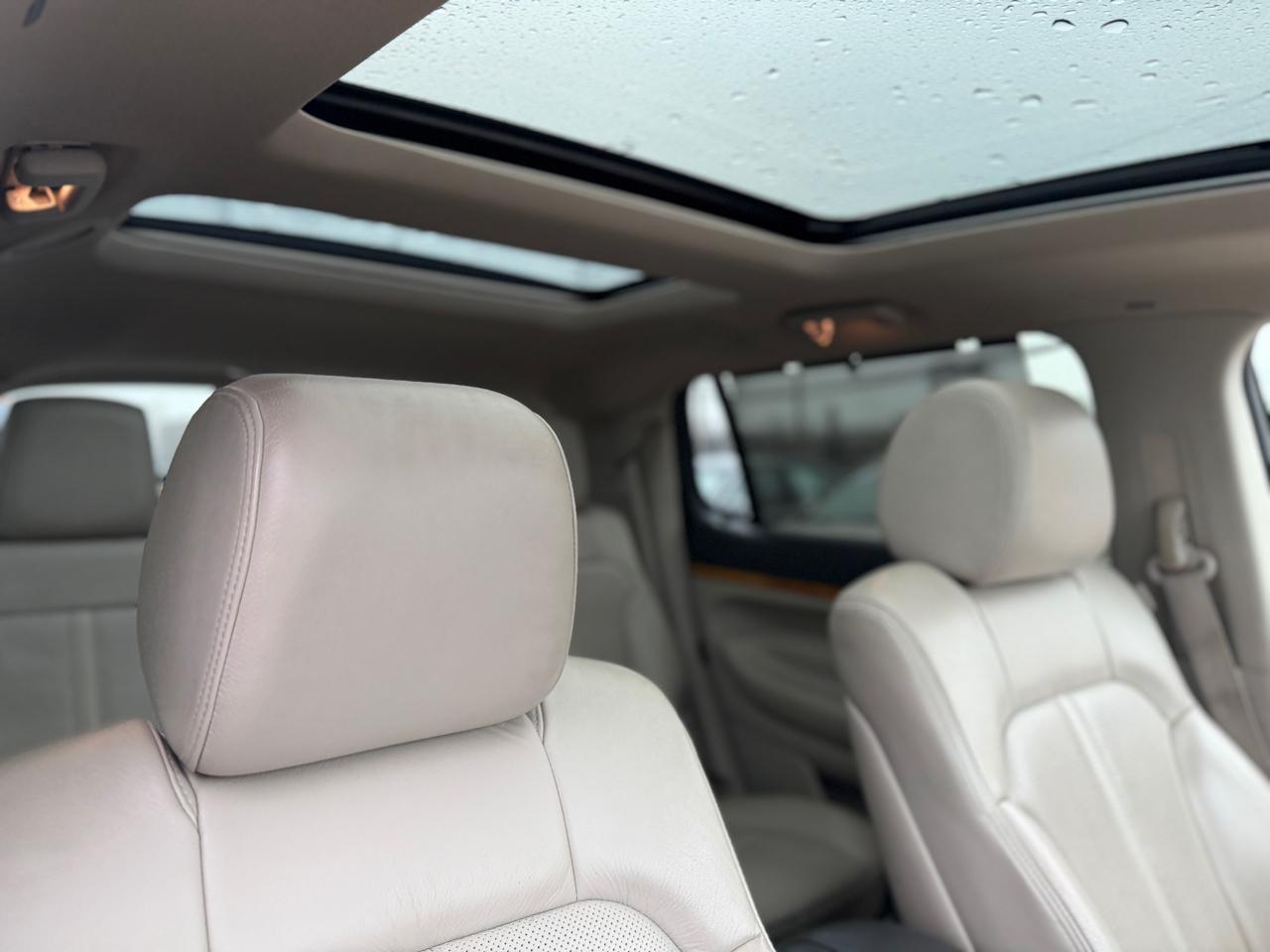 Lincoln MKT 3.5L with EcoBoost AWD 2012