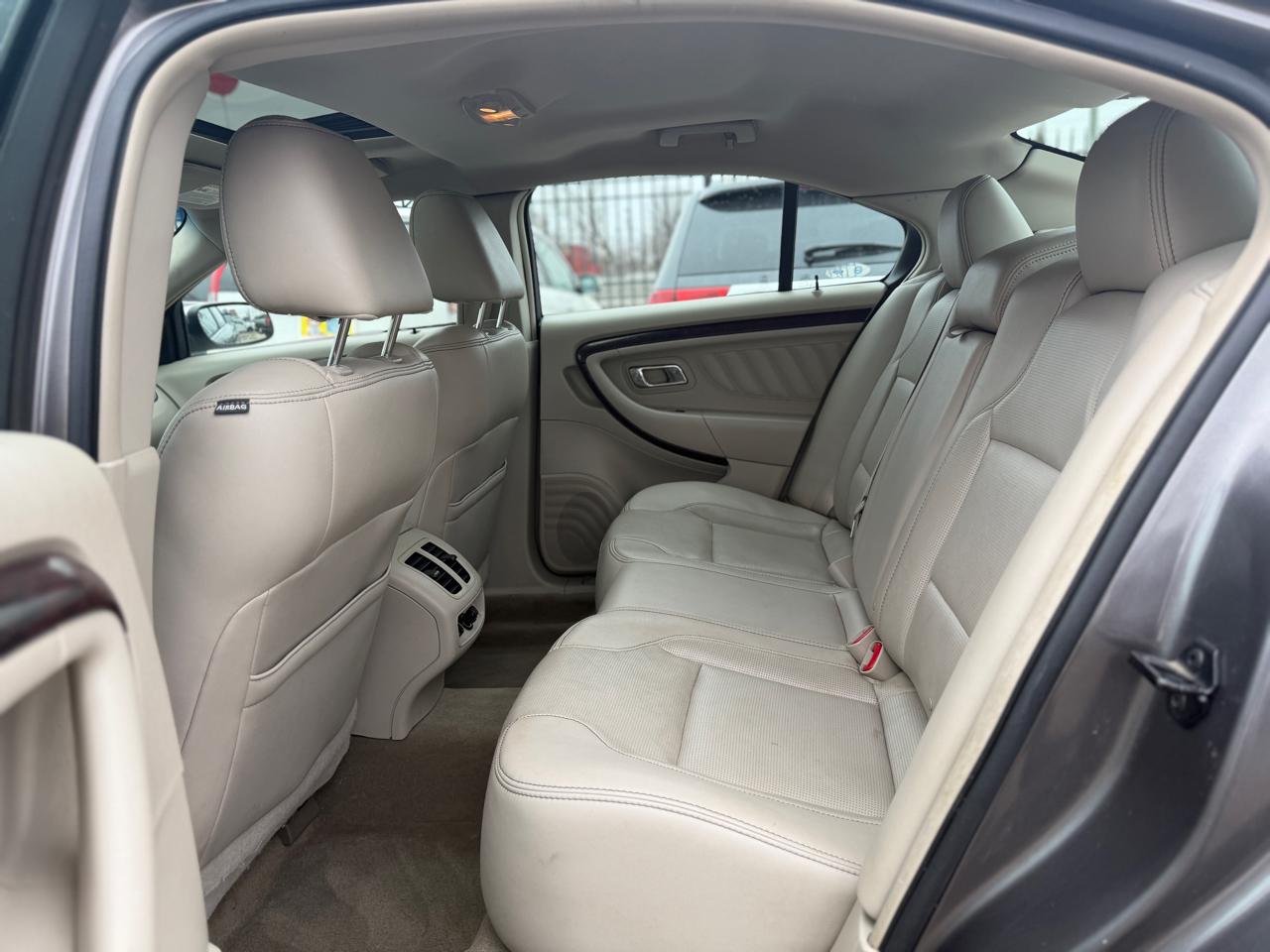 Ford Taurus Limited 4D Sedan 2012