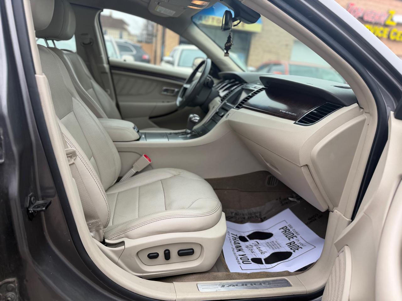 Ford Taurus Limited 4D Sedan 2012