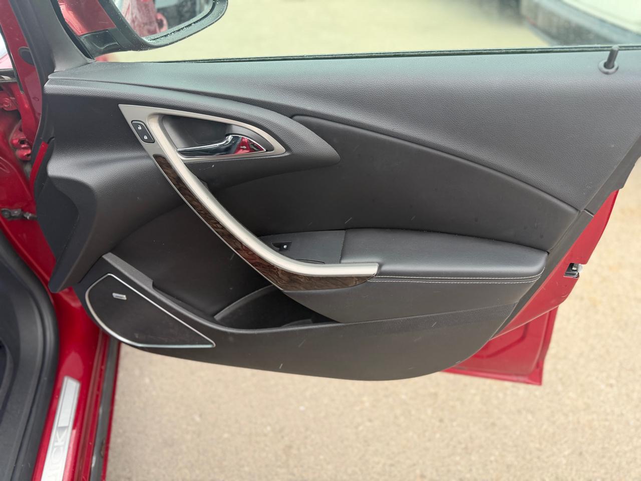 Buick Verano Leather 2012