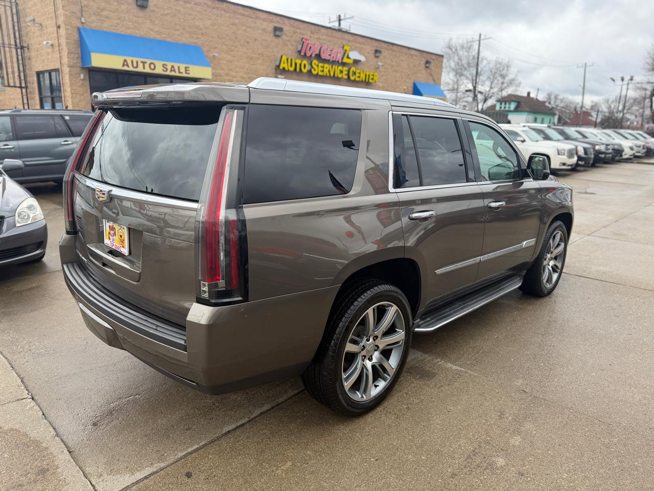 Cadillac Escalade Luxury 4WD 2015