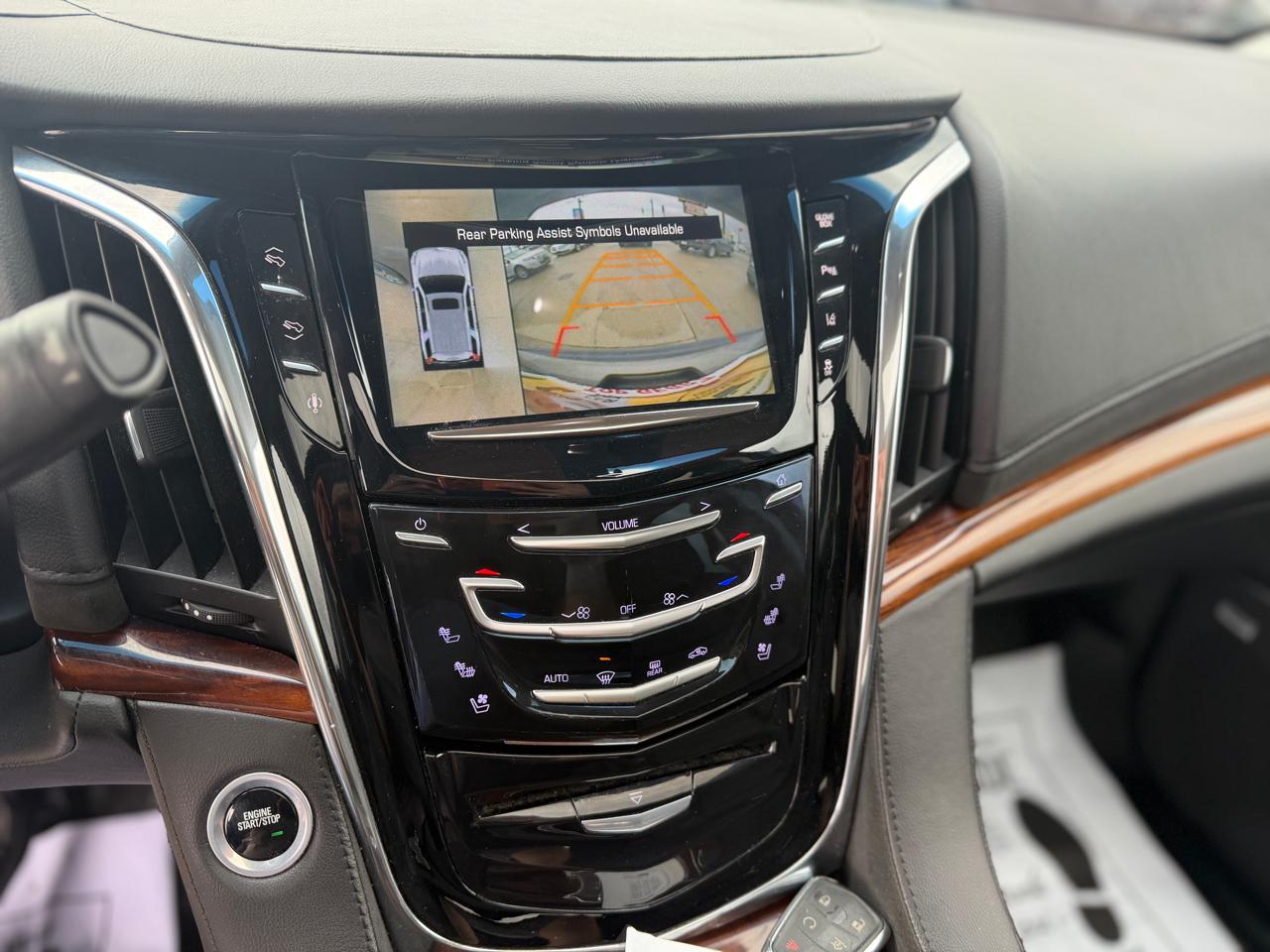 Cadillac Escalade Luxury 4WD 2015