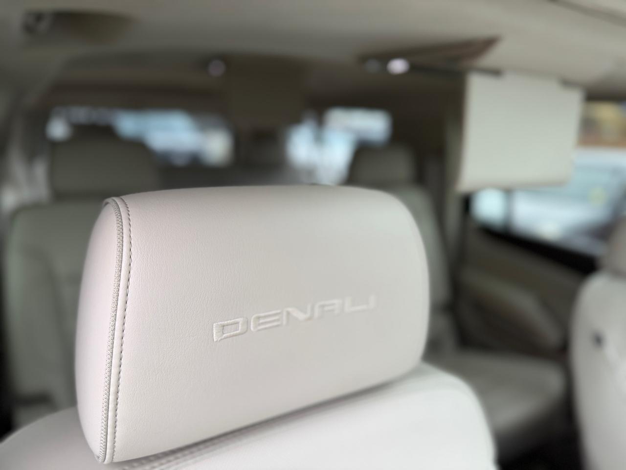 GMC Yukon XL Denali 4WD 2016