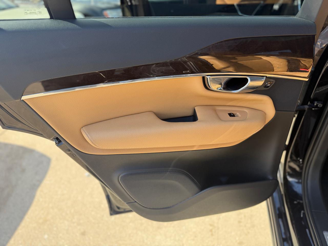 Volvo XC90 T6 Momentum AWD 2016