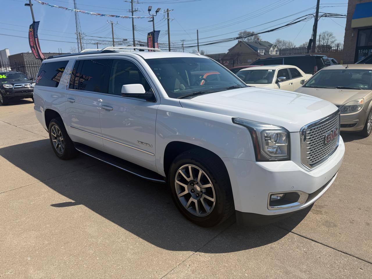 GMC Yukon XL Denali 2017