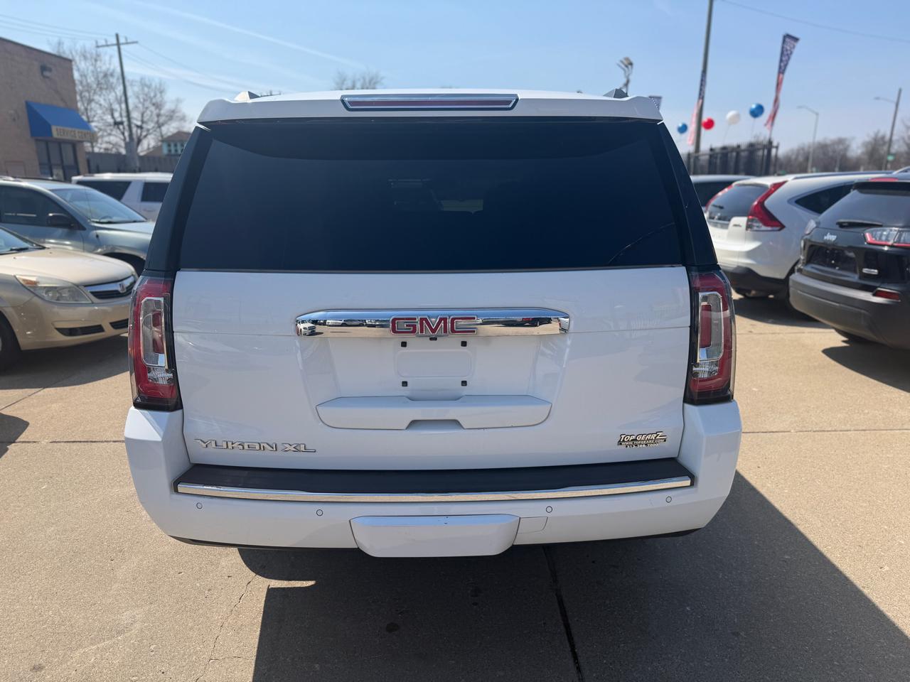 GMC Yukon XL Denali 2017