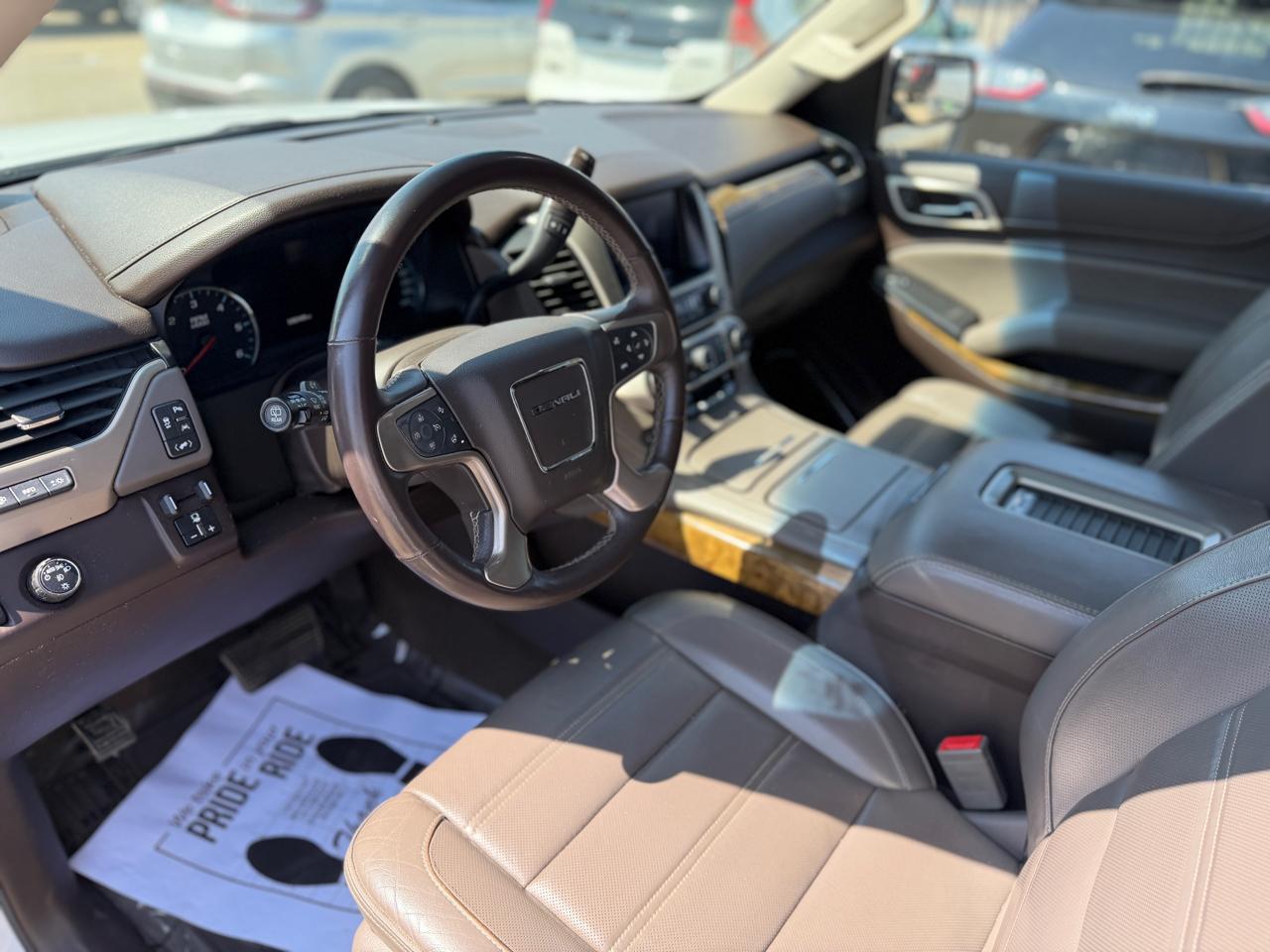 GMC Yukon XL Denali 2017