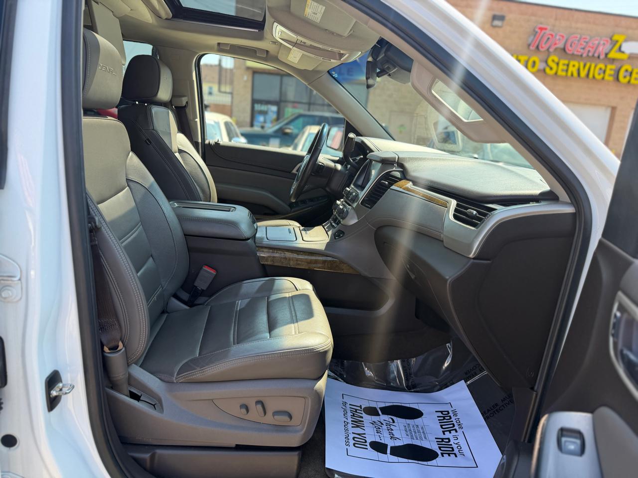 GMC Yukon XL Denali 2017