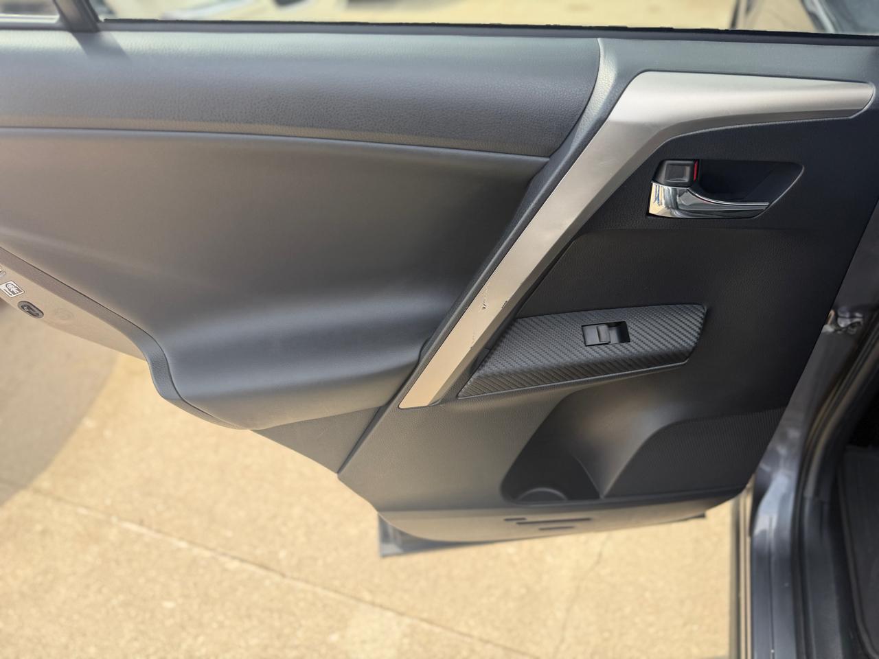 Toyota RAV4 Limited AWD 2015