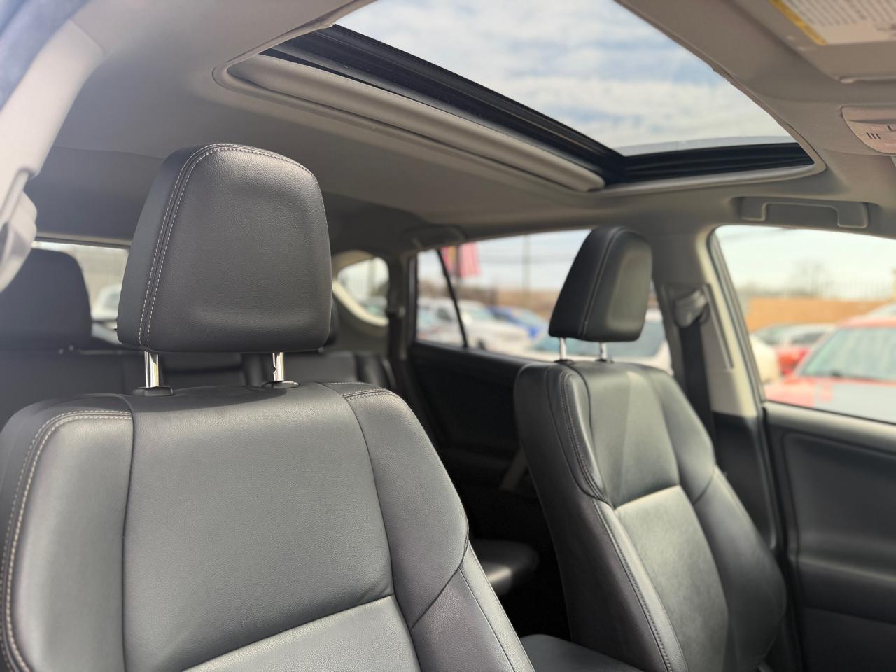 Toyota RAV4 Limited AWD 2015