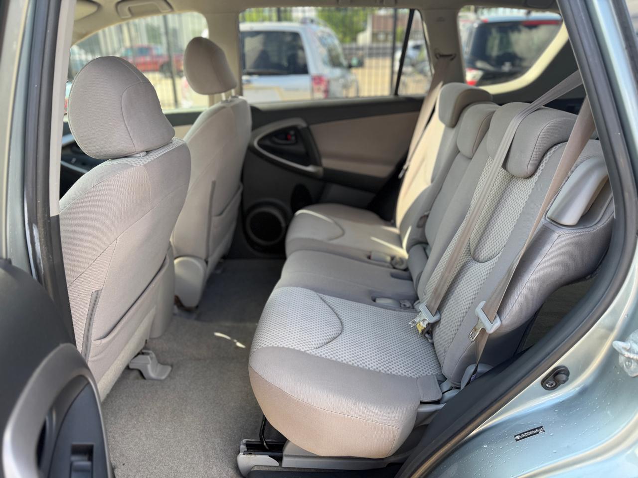 Toyota RAV4  2008