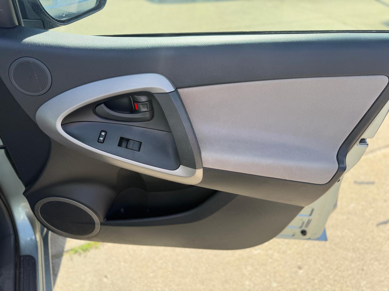 Toyota RAV4  2008