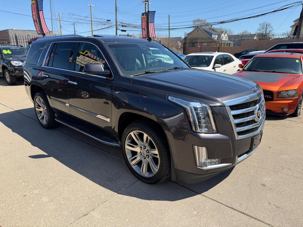 Cadillac Escalade Luxury 4WD 2015