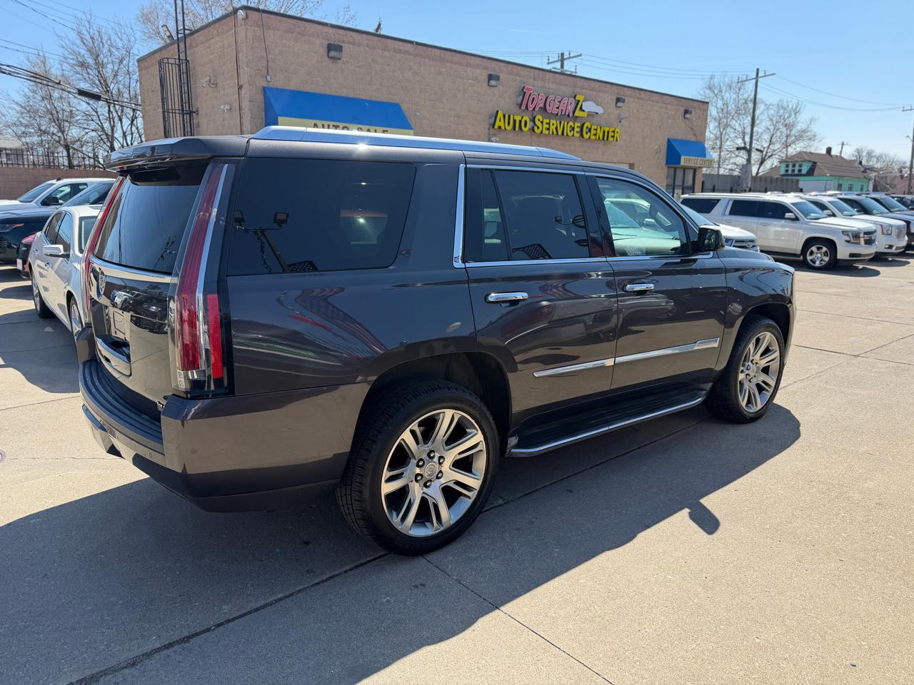 Cadillac Escalade Luxury 4WD 2015