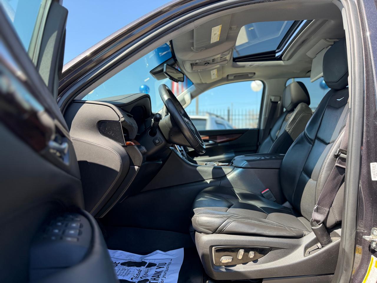 Cadillac Escalade Luxury 4WD 2015