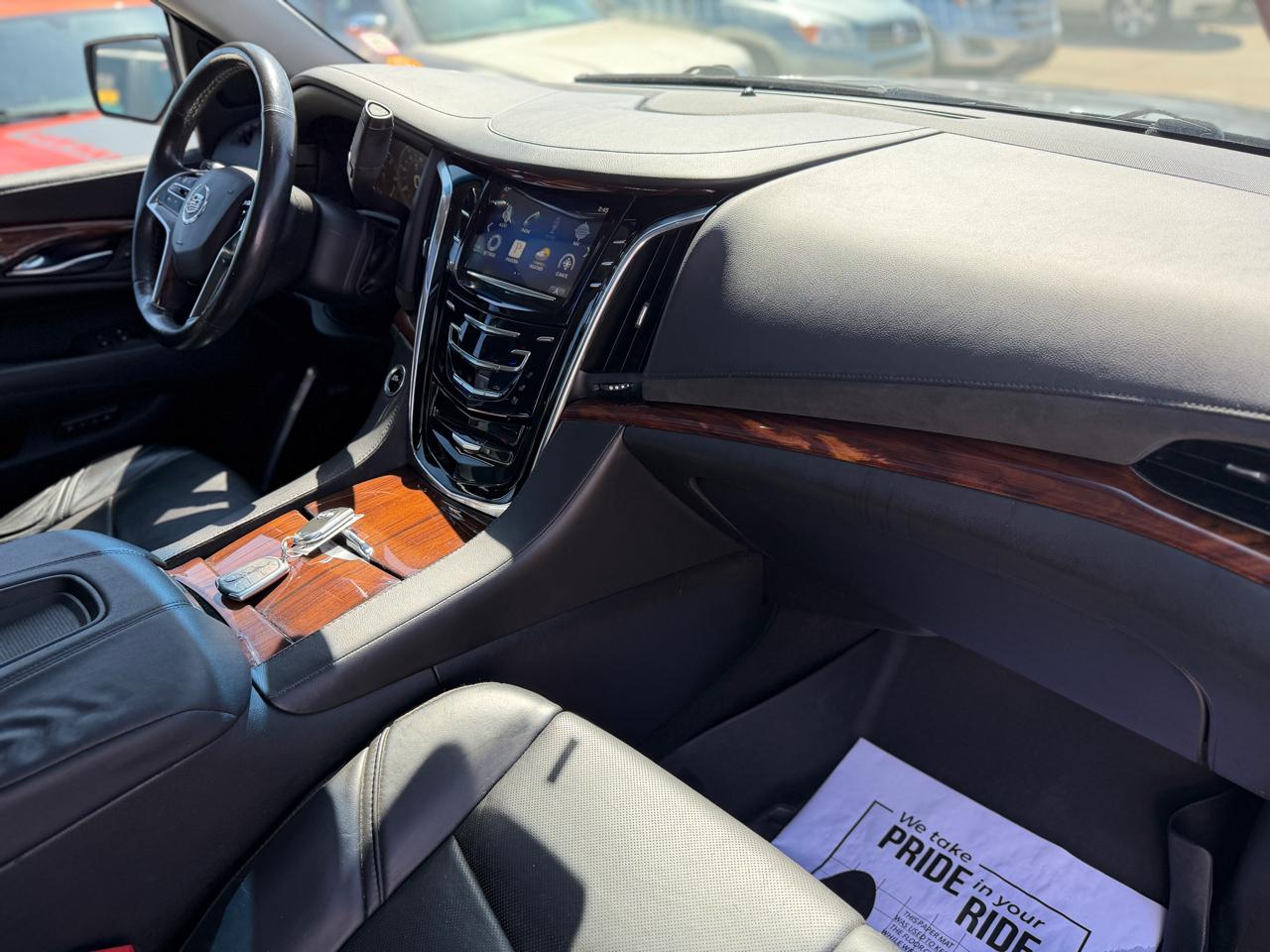 Cadillac Escalade Luxury 4WD 2015