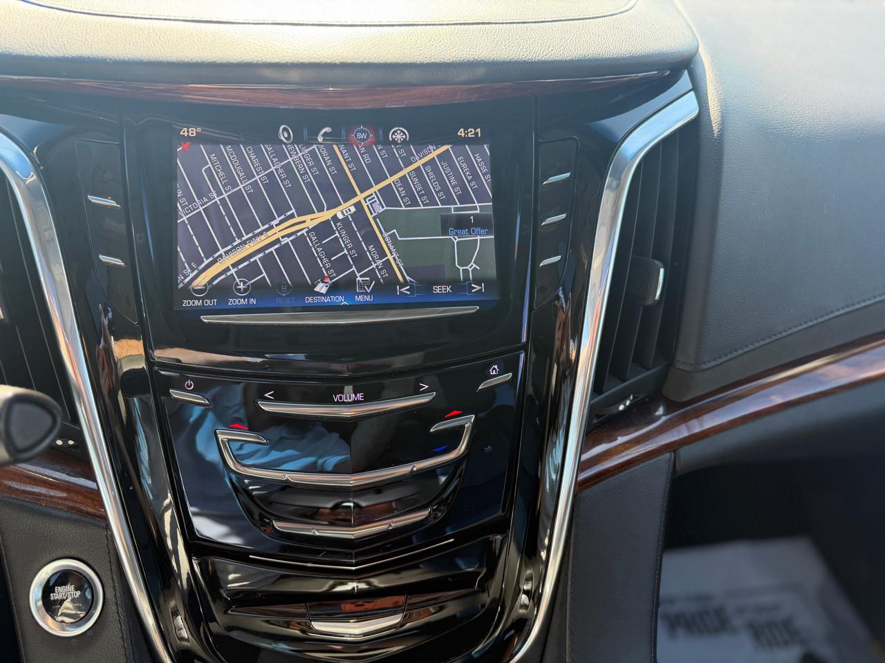 Cadillac Escalade Luxury 4WD 2015