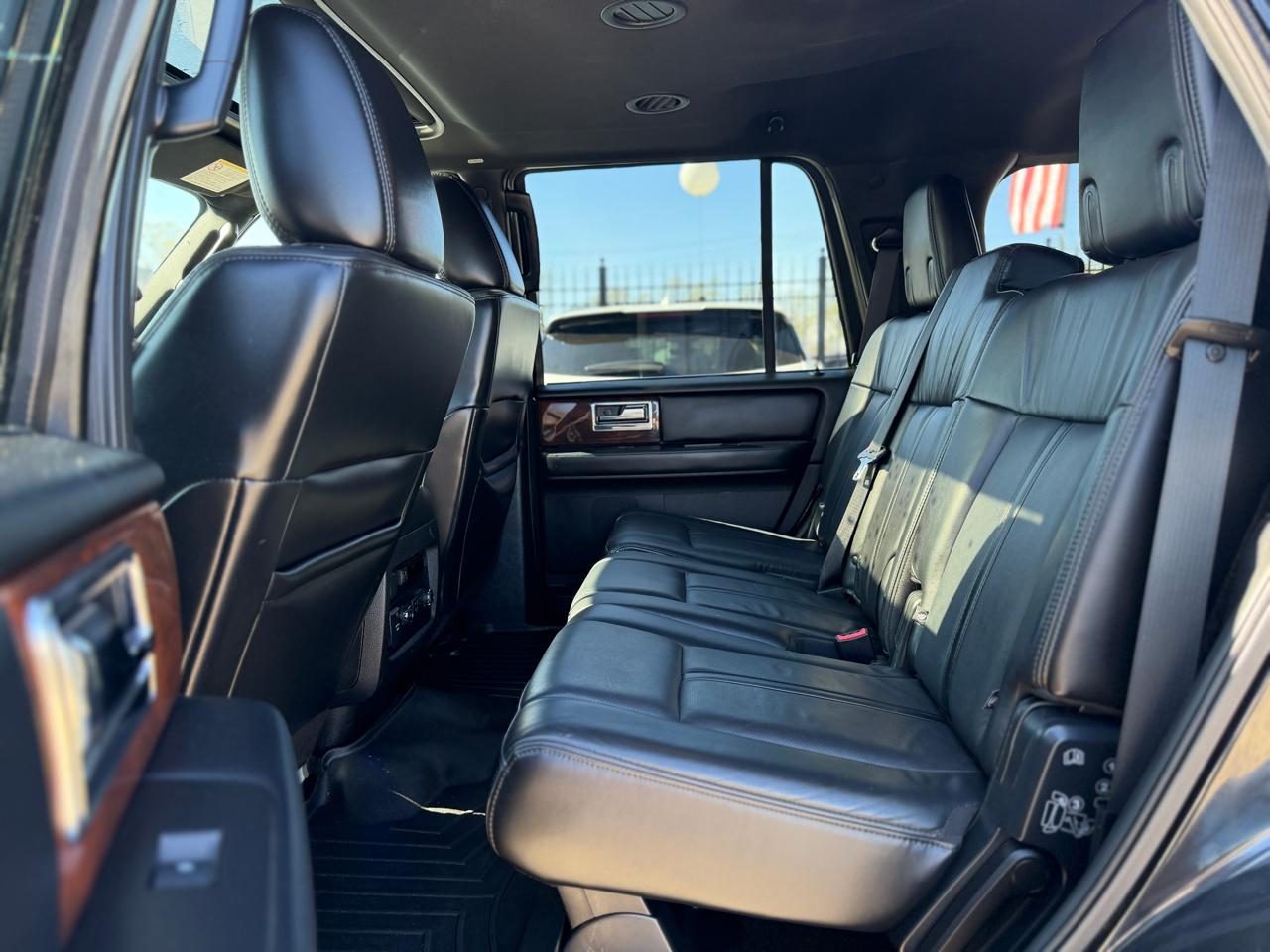 Lincoln Navigator 4WD 2015