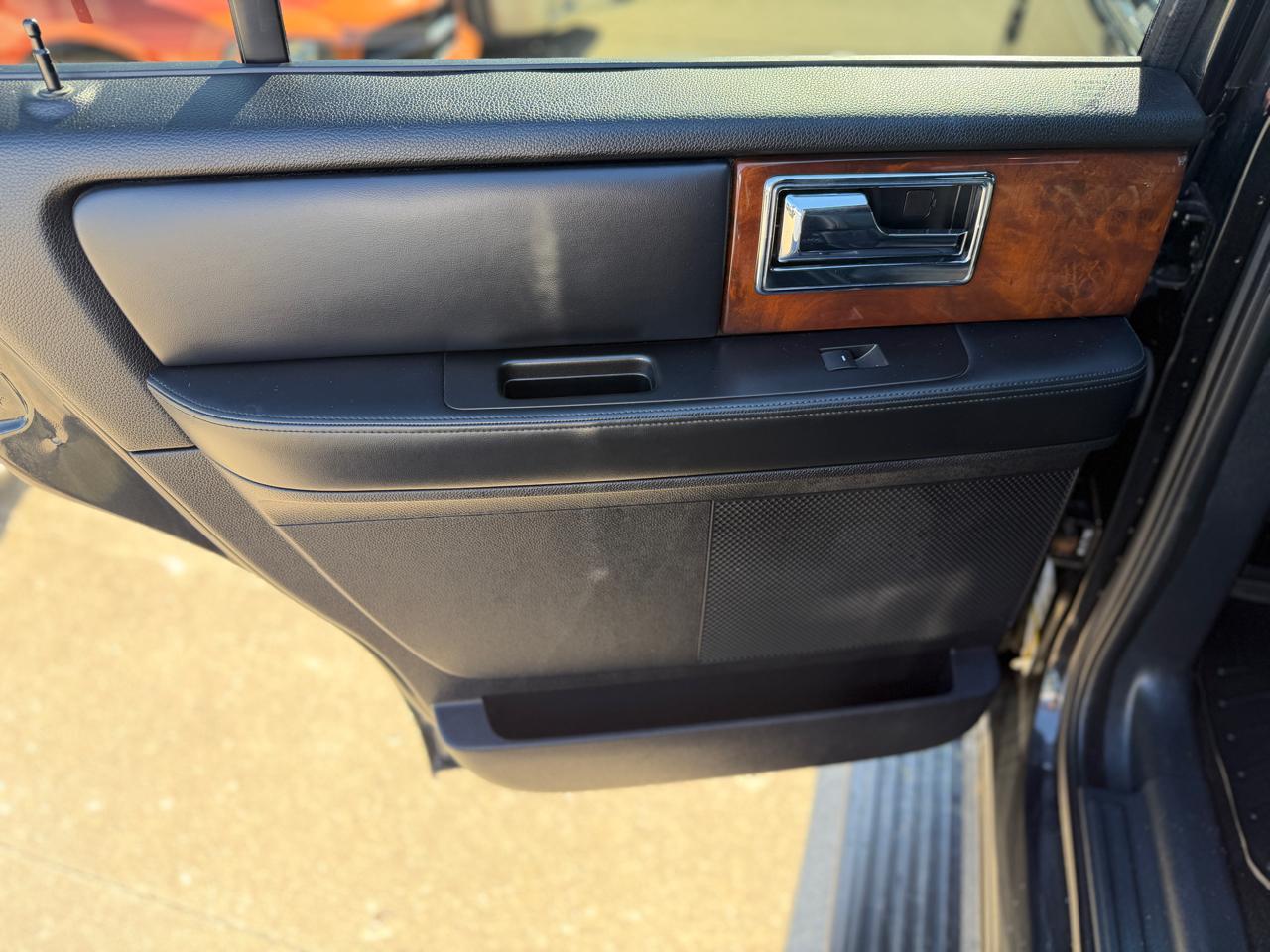 Lincoln Navigator 4WD 2015