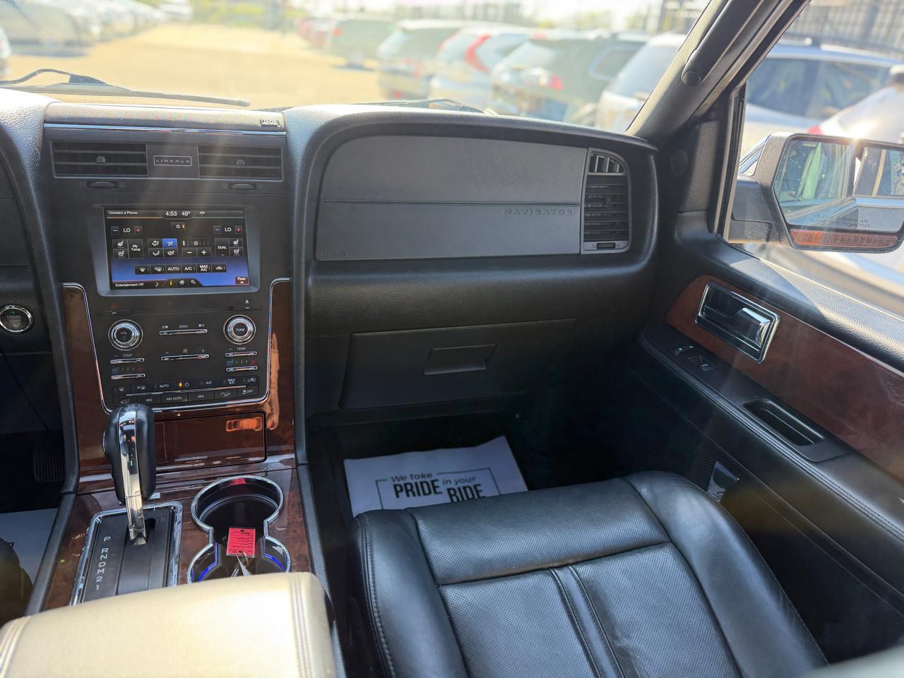 Lincoln Navigator 4WD 2015