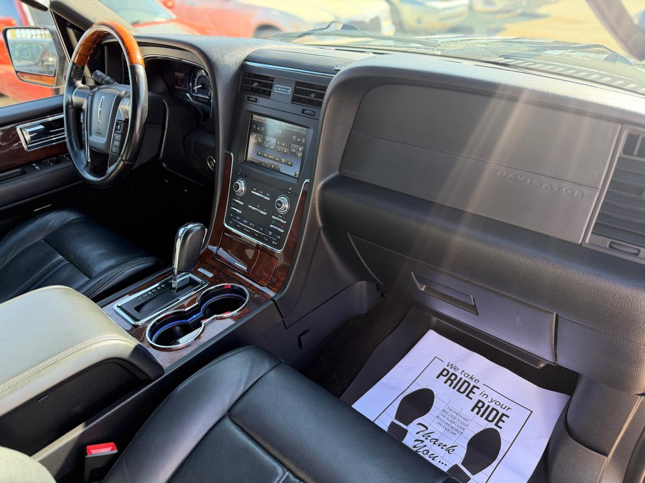 Lincoln Navigator 4WD 2015