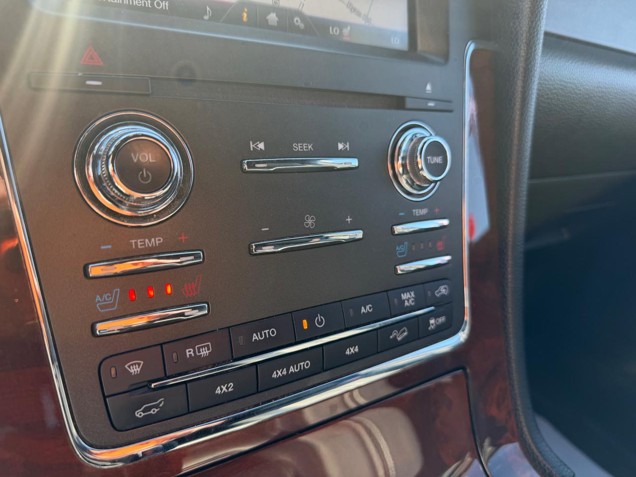 Lincoln Navigator 4WD 2015